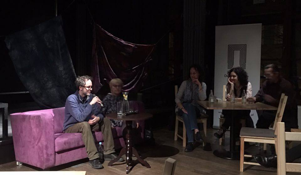 Presentazione di "Ścieżki nocy" presso il Klub Proza (Dom Literatury) di Breslavia, con la Prof.ssa Justyna Łukaszewicz e i co-traduttori Katarzyna Antoniewicz, Krzysztof Wrona e Zuzanna Gaczyńska (novembre 2016).